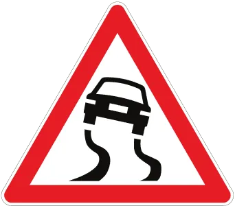 Soru görseli: Şekildeki trafik işareti hangi yol bölümünde bulunur?
